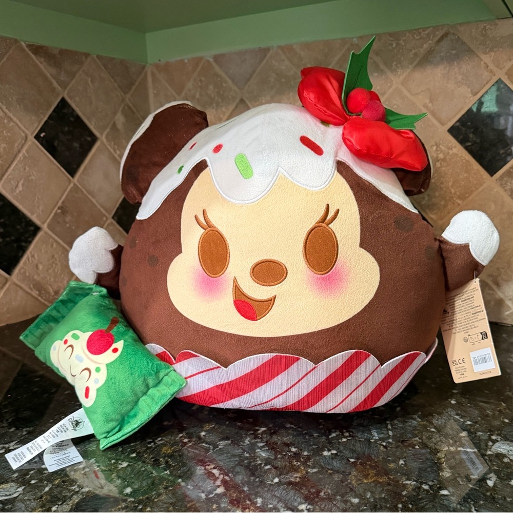 Disney Christmas Munchlings - NWT